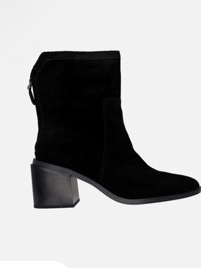 Vince Camuto Boots (New in Box)
